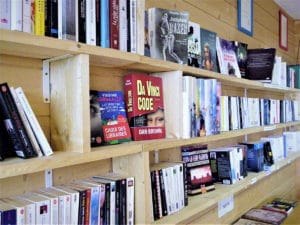 Découvrez le café-librairie des Roulottes des Korrigans